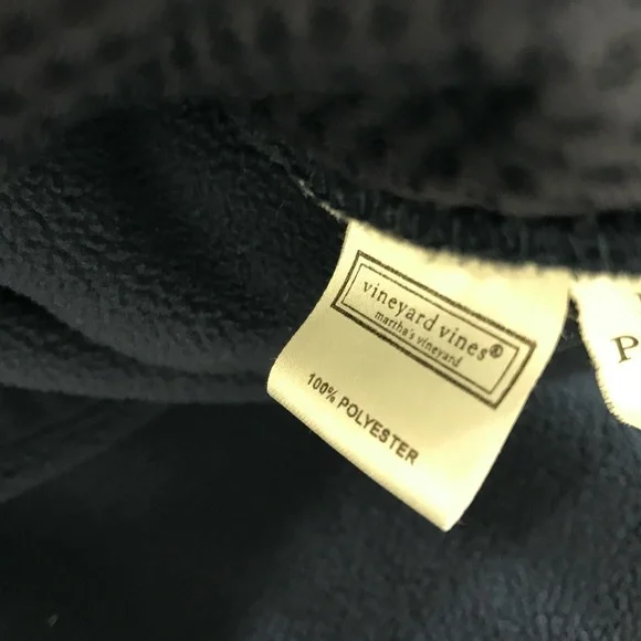 VINEYARD VINES 3/4 Zip Fleece in Navy Blue with Whale - Picture 7 of 8